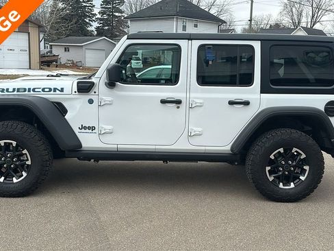 Used 2025 Jeep Wrangler Unlimited Rubicon 4xe w/ Convenience Group image 4