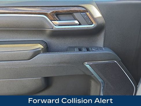 Used 2023 GMC Sierra 1500 Elevation w/ LPO, Elevation Black Package image 16