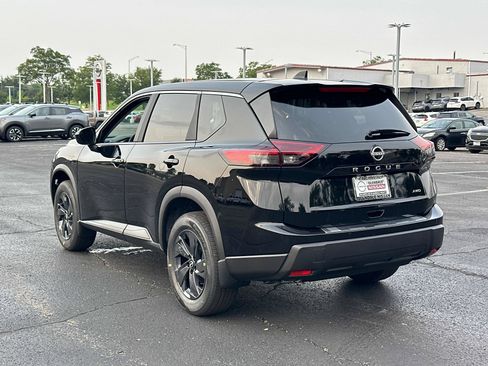 New 2026 Nissan Rogue SV w/ Cold Weather Package AWD/4WD image 6