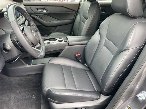 Certified 2023 Nissan Rogue SV w/ SV Premium B Package AWD/4WD image 7