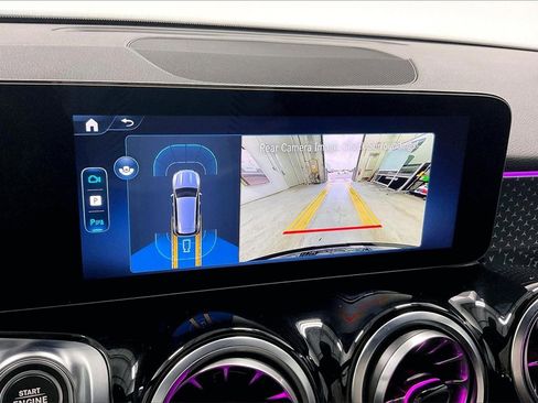 Used 2025 Mercedes-Benz GLB 250 image 26