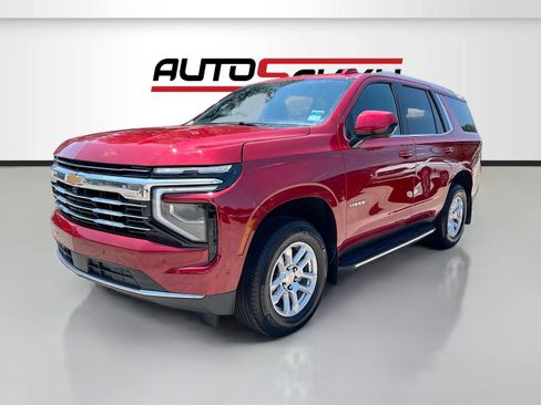 Used 2025 Chevrolet Tahoe LT AWD/4WD image 3
