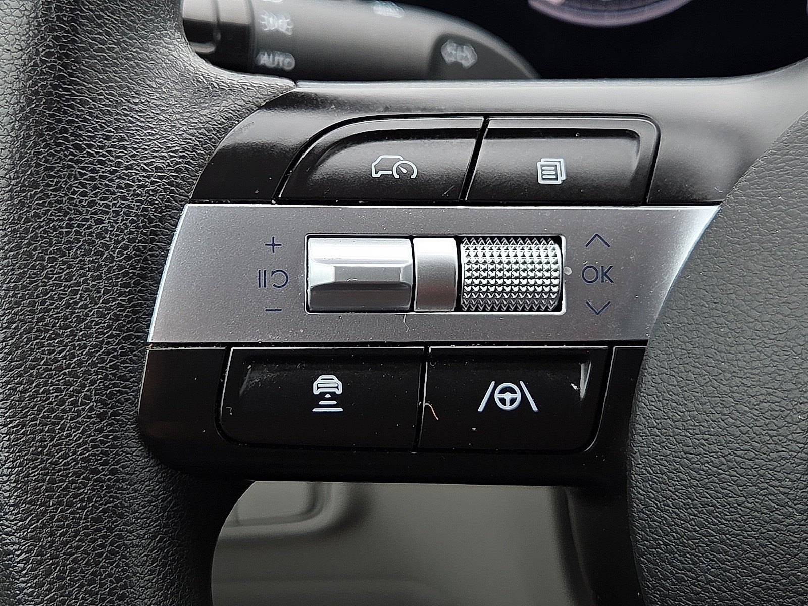 Used 2025 Hyundai Tucson SEL FWD image 17