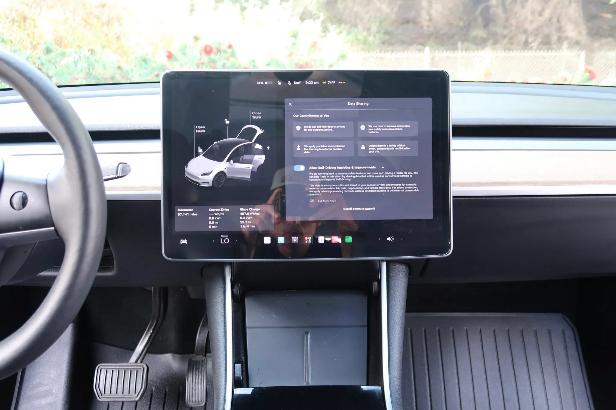 Used 2021 Tesla Model Y Long Range AWD/4WD image 32