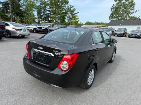 Used 2015 Chevrolet Sonic LT FWD image 4