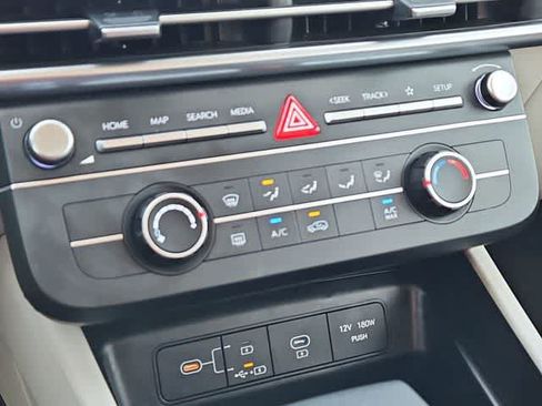 Used 2025 Hyundai Tucson SE FWD image 24