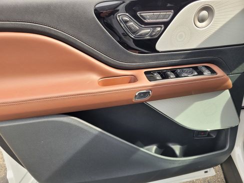 New 2026 Lincoln Aviator Reserve AWD/4WD image 10