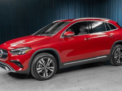 Used 2025 Mercedes-Benz GLA 250 image 1