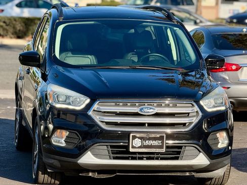 Used 2017 Ford Escape SE w/ SE Leather Comfort Package image 26