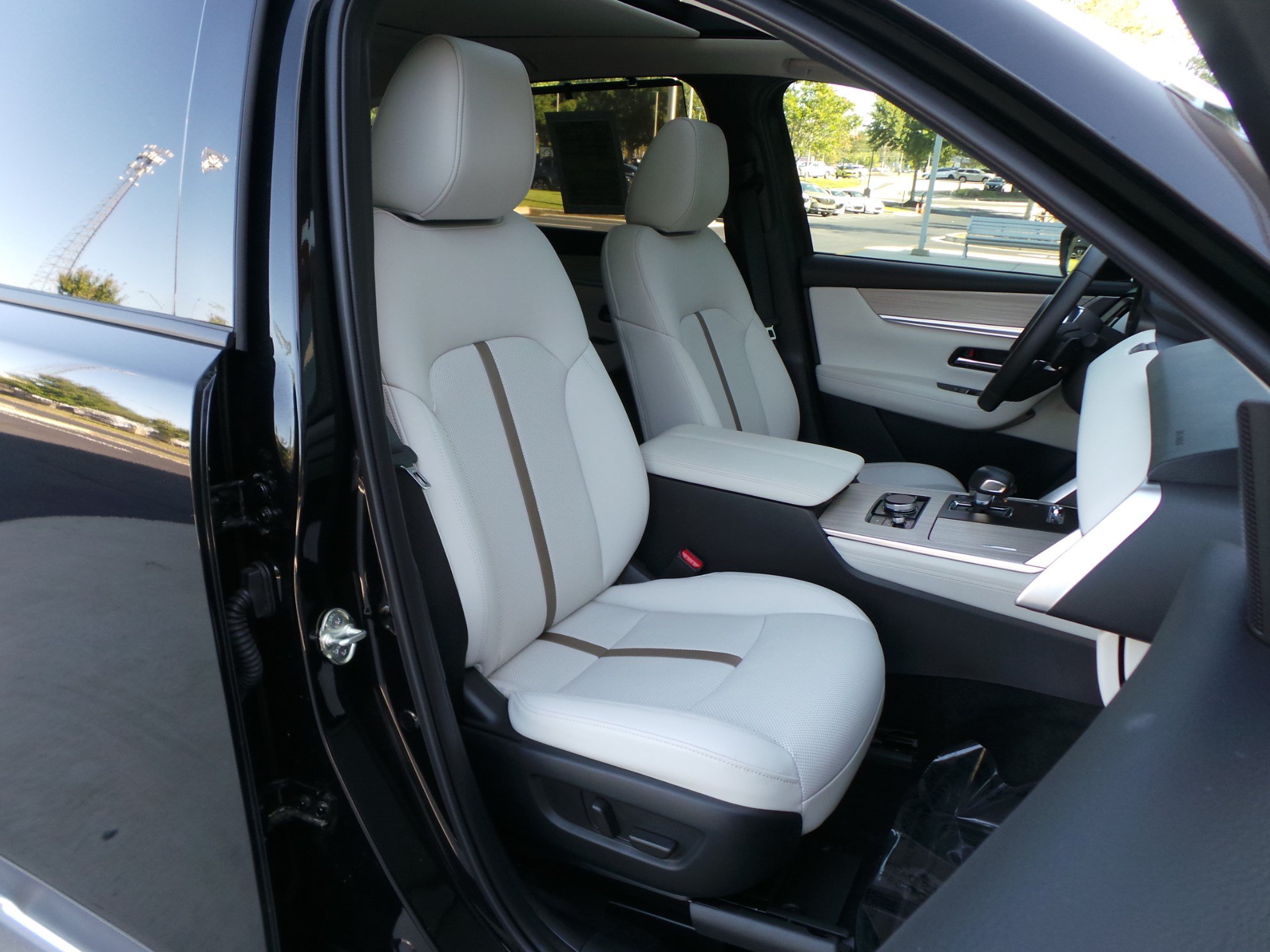Certified 2026 MAZDA CX-90 Plug-In Hybrid w/ Premium Plus AWD/4WD image 21