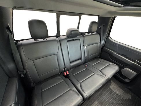 Used 2022 Ford F150 Lariat w/ Equipment Group 502A High AWD/4WD image 17
