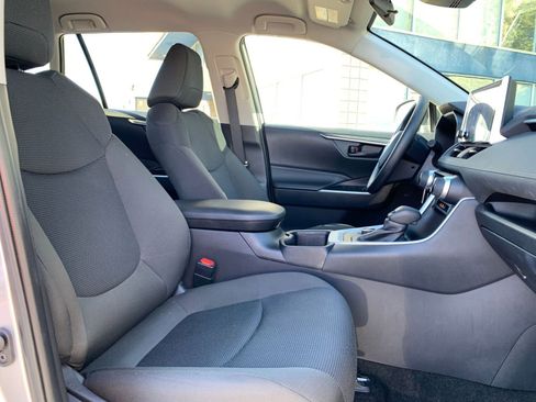 Used 2025 Toyota RAV4 LE image 35