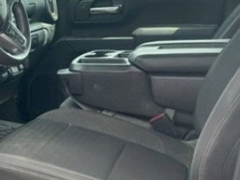 Used 2022 Chevrolet Silverado 2500 Custom w/ Custom Value Package AWD/4WD image 7