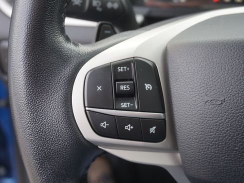 Used 2020 Ford Explorer XLT w/ Equipment Group 202A image 18