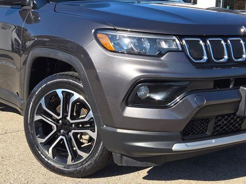 Used 2022 Jeep Compass Limited image 3