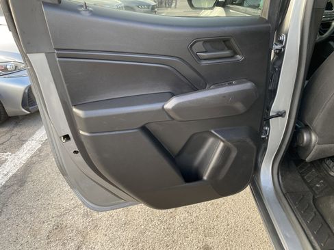 Used 2023 Chevrolet Colorado W/T image 18