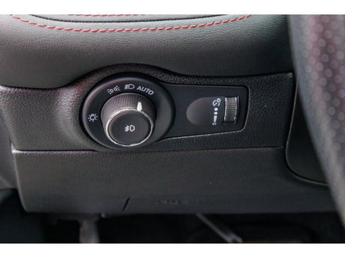 Used 2022 Dodge Durango R/T AWD/4WD image 23