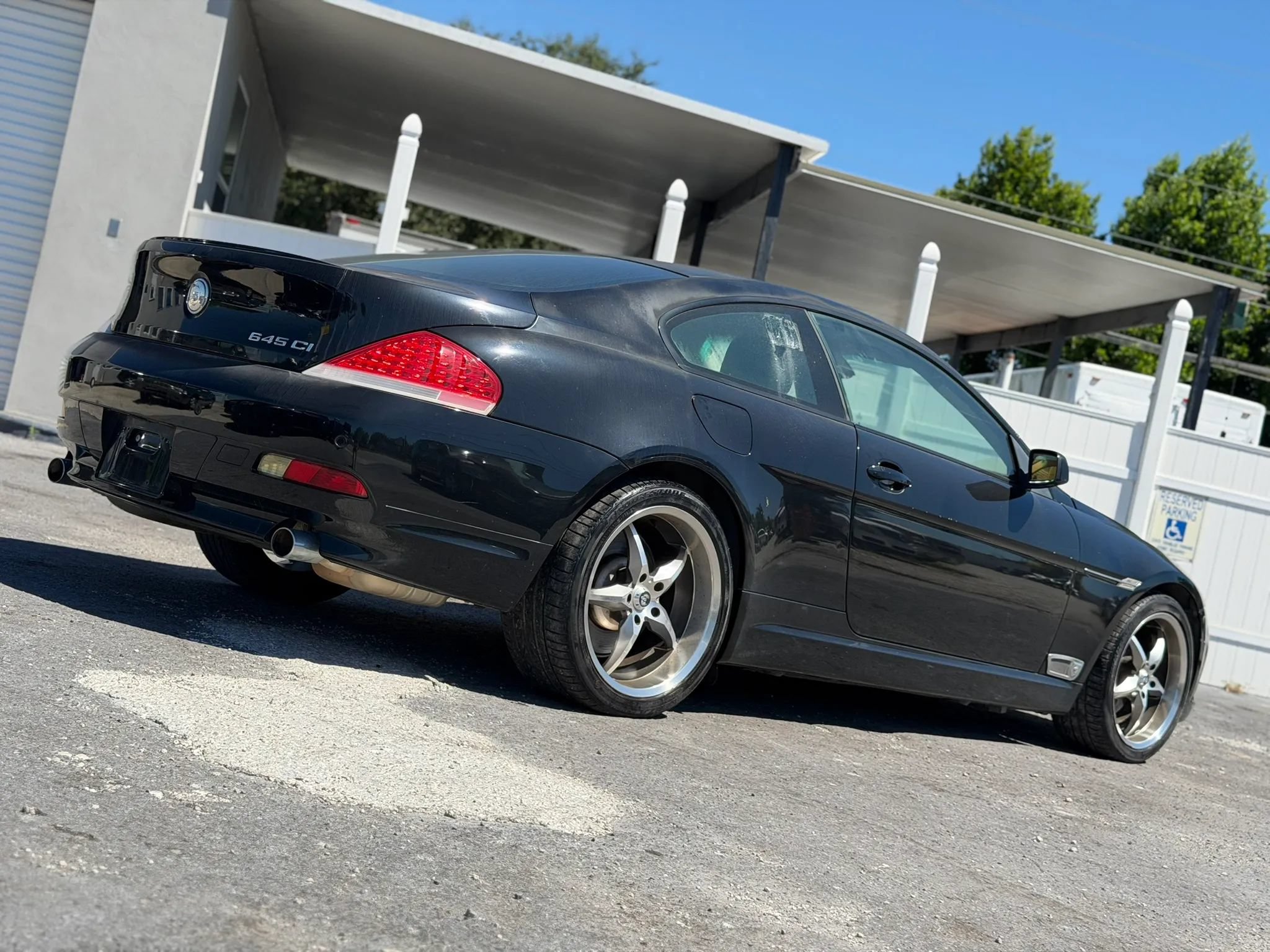 Used 2004 BMW 645Ci Coupe RWD image 3