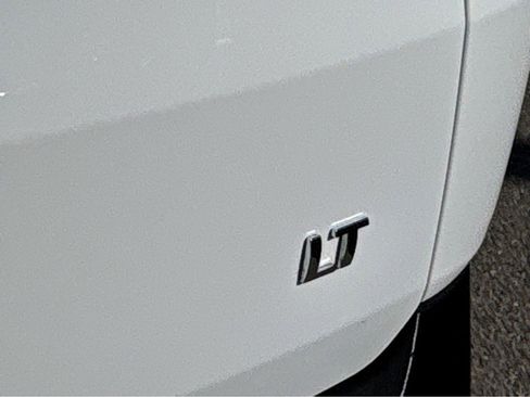 Certified 2021 Chevrolet Traverse LT image 21