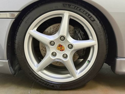 Used 2003 Porsche 911 Cabriolet image 26