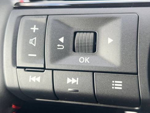 New 2026 Nissan Kicks SR w/ Cold Weather Package FWD image 11
