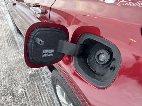 Used 2017 Cadillac XT5 Luxury w/ Driver Awareness Package image 20