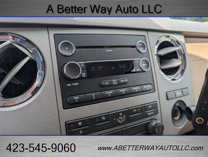 Used 2011 Ford F350 XLT w/ XLT Premium Pkg RWD image 14