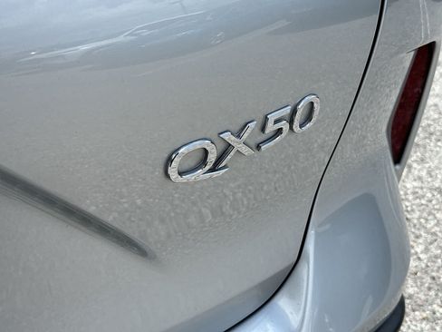 Used 2019 INFINITI QX50 Luxe w/ Protection Package FWD image 14