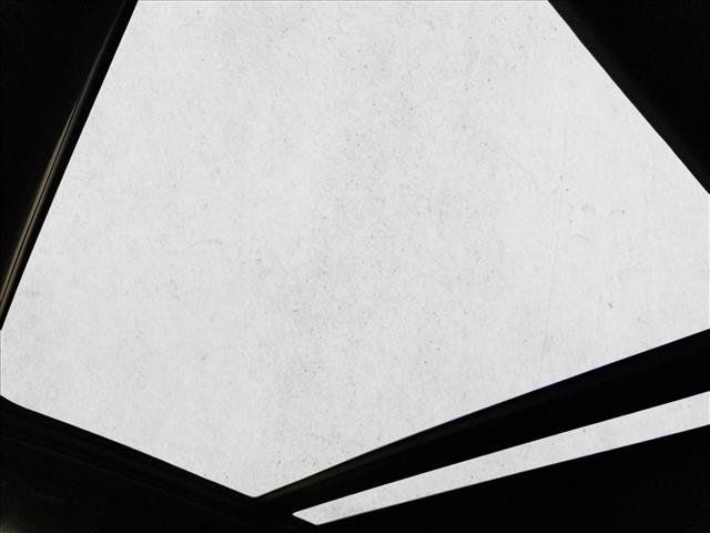 Used 2023 Toyota Tundra Platinum w/ Advanced Package AWD/4WD image 16