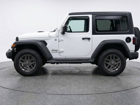 Used 2025 Jeep Wrangler Unlimited Sport AWD/4WD image 5