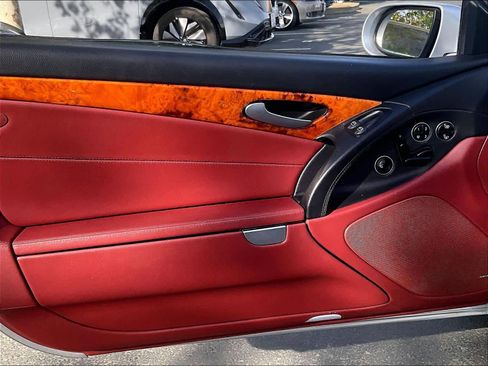 Used 2008 Mercedes-Benz SL 550 image 24