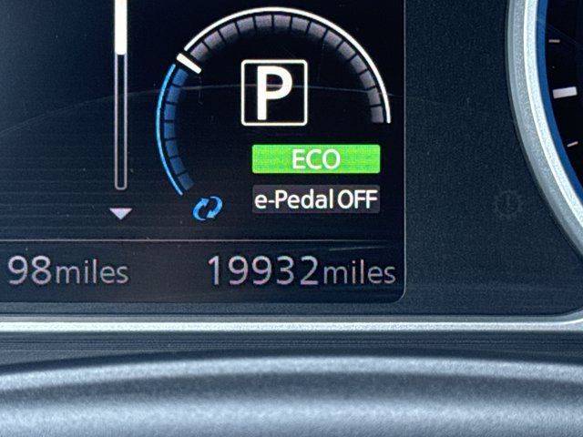 Certified 2025 Nissan Leaf S FWD image 16