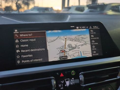 Used 2019 BMW 330i Sedan w/ M Sport Package image 17