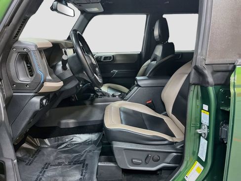 Used 2024 Ford Bronco Wildtrak AWD/4WD image 22