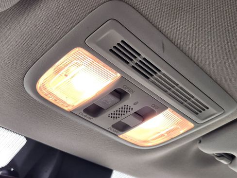 Used 2021 Honda HR-V EX image 29