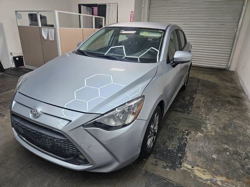 Used 2019 Toyota Yaris LE FWD image 10