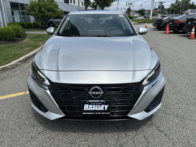 Certified 2024 Nissan Altima 2.5 SV w/ SV Premium Package AWD/4WD image 6