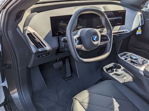New 2026 BMW iX xDrive60 image 8