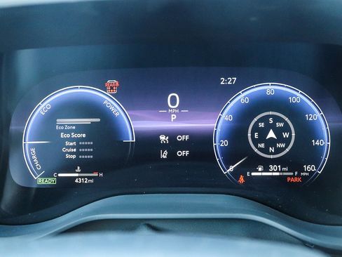 Used 2025 Toyota Sienna Platinum image 26