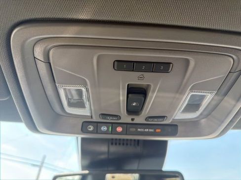 New 2026 GMC Sierra 1500 SLT image 29