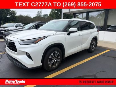 Used 2021 Toyota Highlander XLE