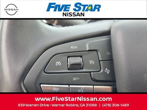 Used 2023 Cadillac XT6 Luxury image 28