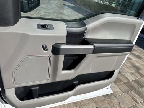 Used 2018 Ford F150 XLT image 18