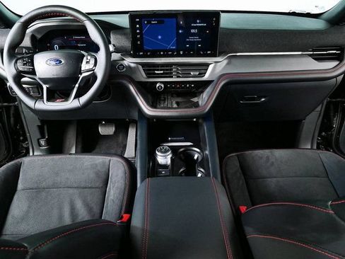 Used 2025 Ford Explorer ST AWD/4WD image 19