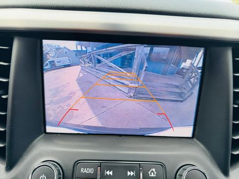 Used 2017 GMC Acadia SLE w/ Driver Alert Package I image 17