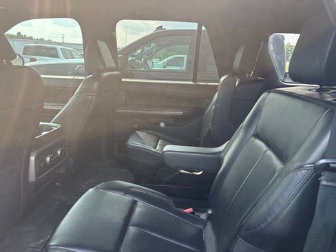 Used 2021 Ford Expedition Max XLT AWD/4WD image 9