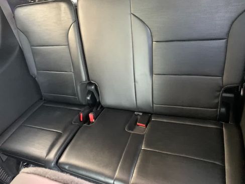 Certified 2025 Buick Enclave Sport Touring w/ LPO, Floor Liner Package AWD/4WD image 23