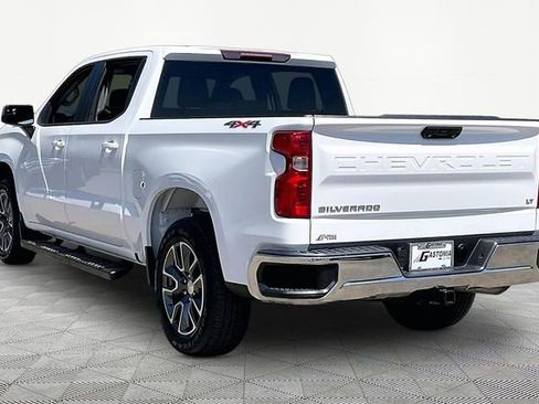 Used 2023 Chevrolet Silverado 1500 LT AWD/4WD image 4