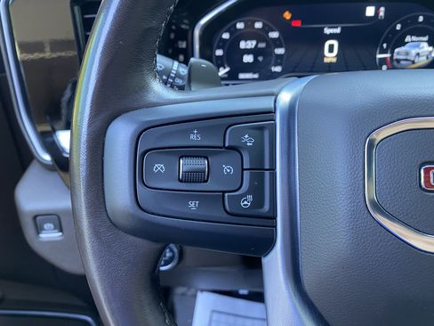Used 2022 GMC Sierra 1500 SLT w/ SLT Premium Package AWD/4WD image 21