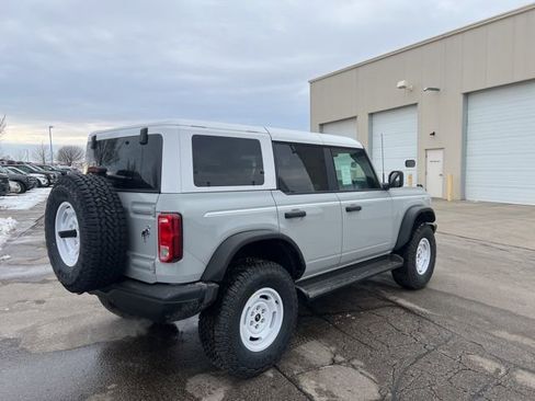 New 2026 Ford Bronco Heritage Edition image 4